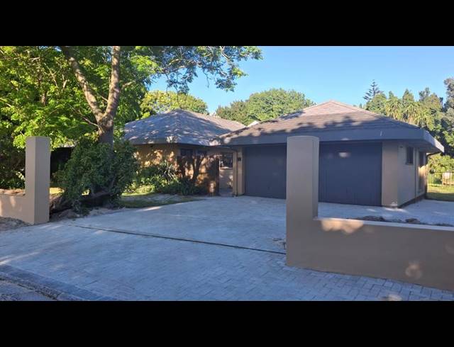 5 BEDROOM PROPERTY TO RENT IN SONEIKE